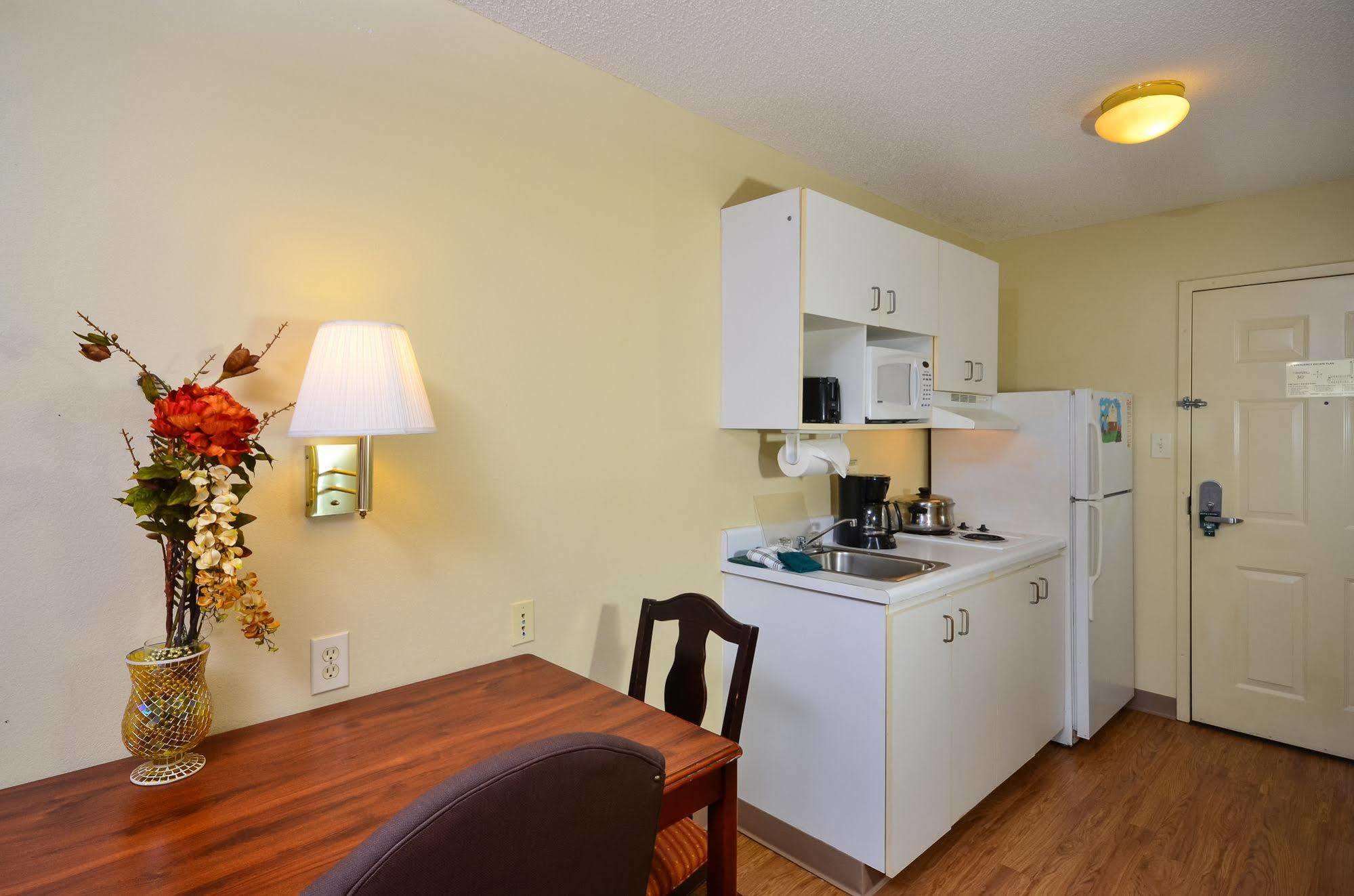 Intown Suites Extended Stay Decatur Al Esterno foto