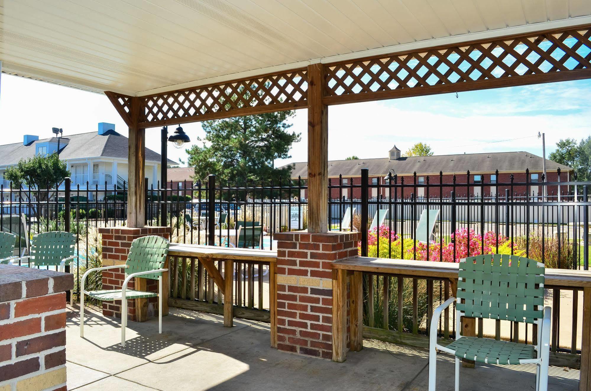 Intown Suites Extended Stay Decatur Al Esterno foto